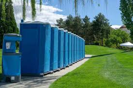 Best VIP or Luxury Restroom Trailers  in Terre Du Lac, MO